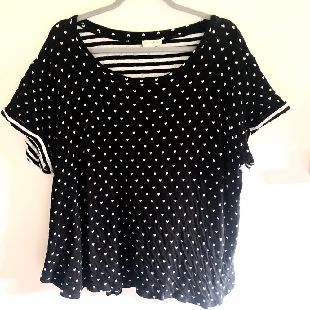Jane & Delancey Black and White Knit Shirt